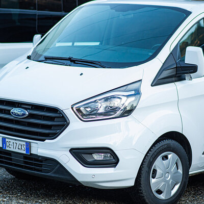 Noleggio minibus in Alto Adige - Noleggio minibus 9 posti